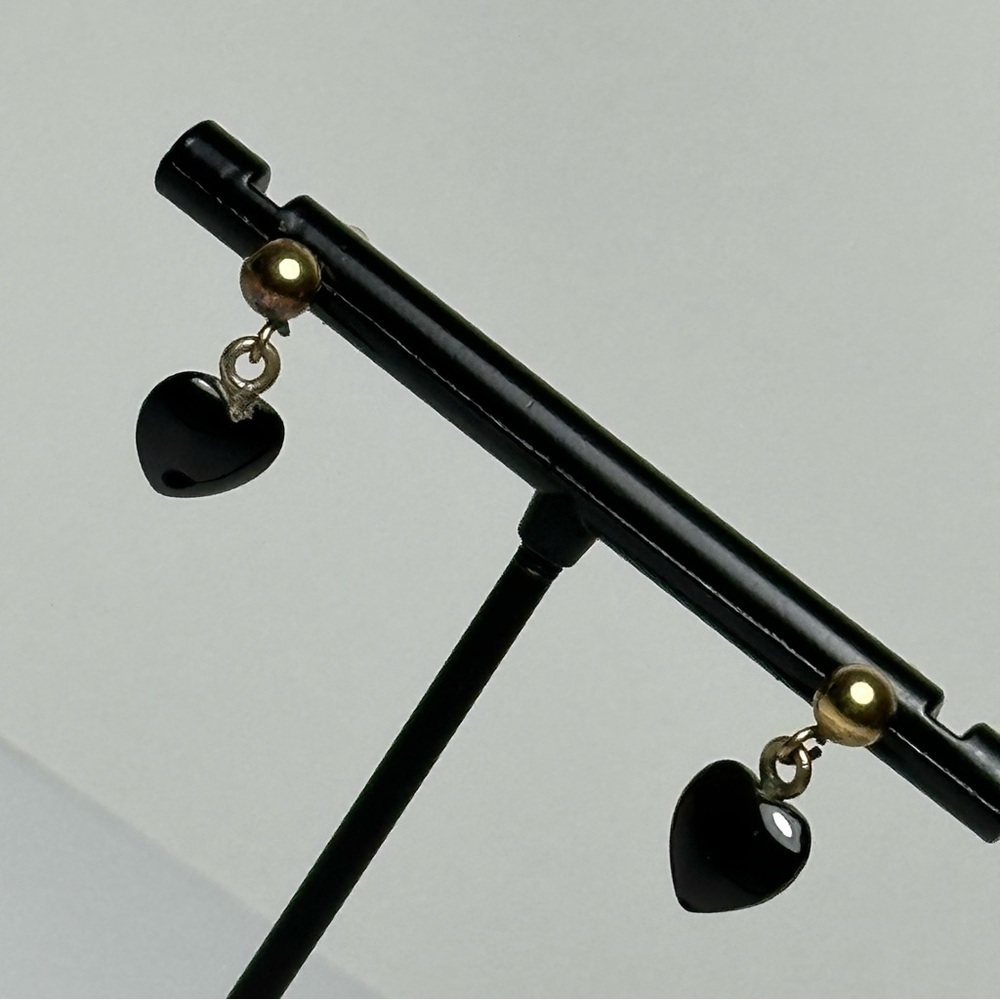 SOLD Antique 14K Solid Gold Stud Earrings w. Natural Onyx Hearts | Beautiful - Picture 4 of 7